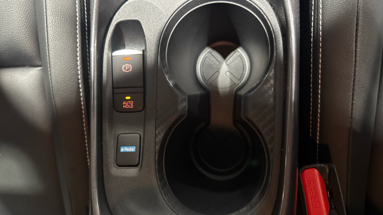 Nissan Juke 1.6 Hybrid Tekna 5dr Auto Hybrid Hatchback